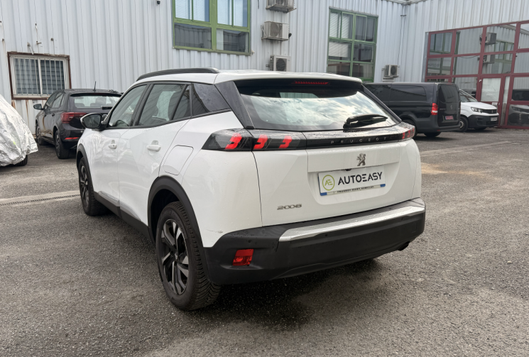 Peugeot 2008 II 1.5 BlueHDi 100 cv ALLURE * Carplay * Caméra