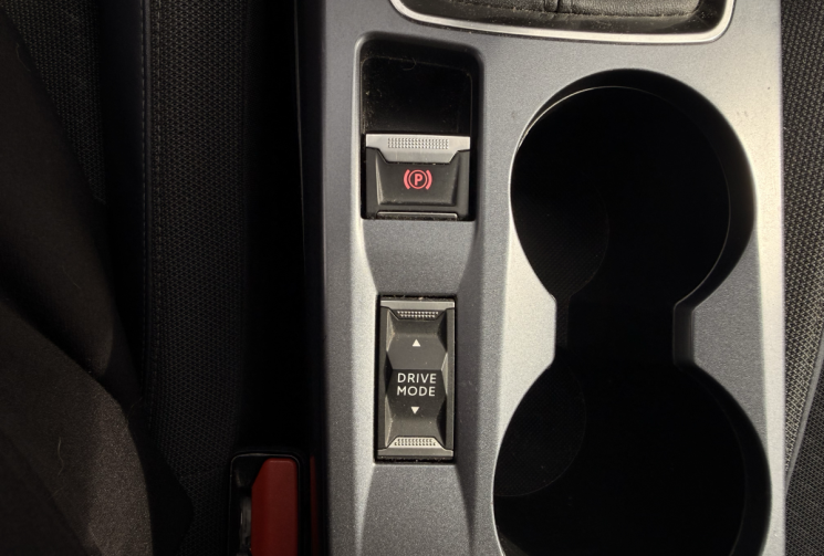 Peugeot 2008 II 1.5 BlueHDi 100 cv ALLURE * Carplay * Caméra