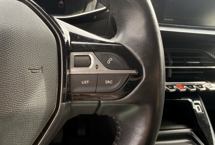 Peugeot 2008 II 1.5 BlueHDi 100 cv ALLURE * Carplay * Caméra