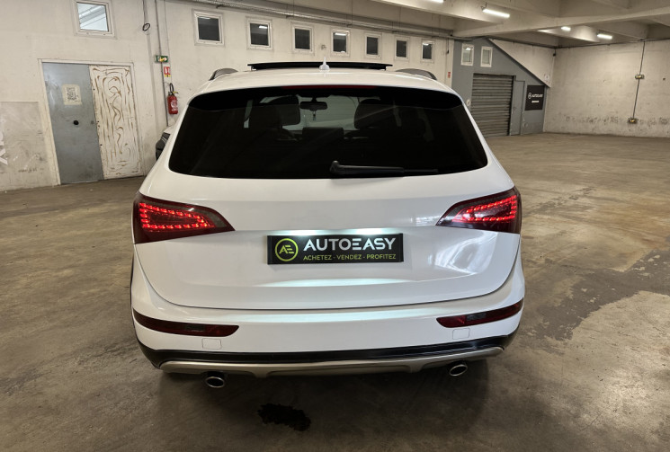 Audi Q5 3.0 TDI 239 S Line  Allroad / Carplay / Toit ouvrant / Quattro / Caméra de recul