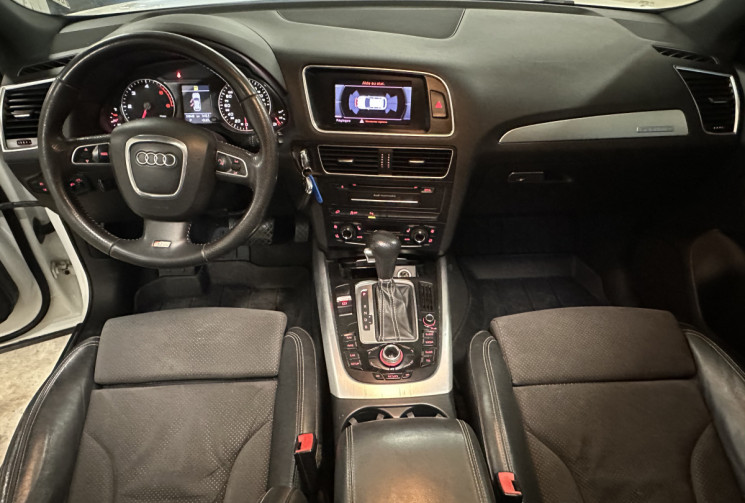 Audi Q5 3.0 TDI 239 S Line  Allroad / Carplay / Toit ouvrant / Quattro / Caméra de recul