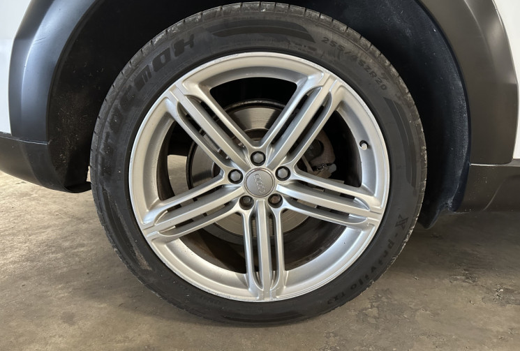 Audi Q5 3.0 TDI 240 S Line  Allroad / Carplay / Toit ouvrant / Quattro / Caméra de recul