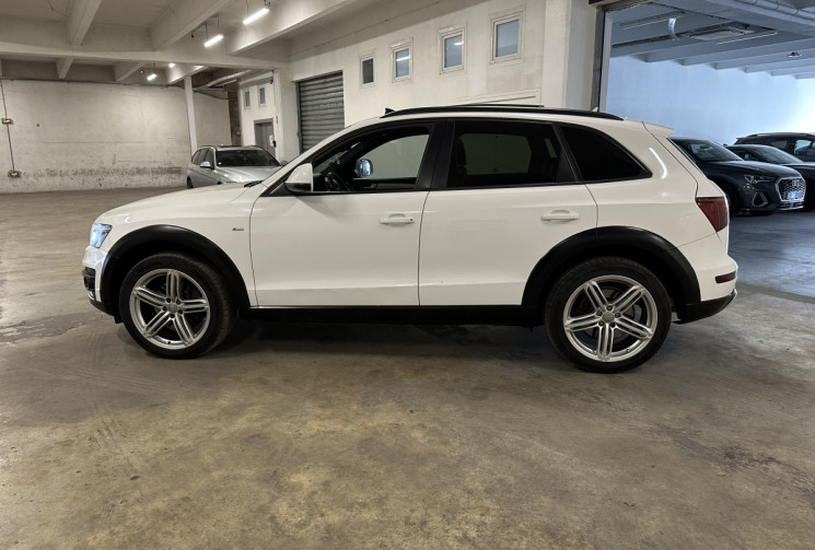 Audi Q5 3.0 TDI 240 S Line  Allroad / Carplay / Toit ouvrant / Quattro / Caméra de recul