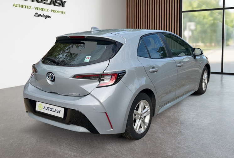 Toyota Corolla 2.0 VVT-i HEV HYBRIDE 180H DESIGN