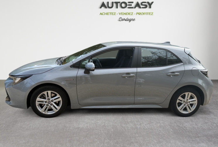 Toyota Corolla 2.0 VVT-i HEV HYBRIDE 180H DESIGN