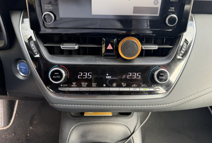 Toyota Corolla 2.0 VVT-i HEV HYBRIDE 180H DESIGN