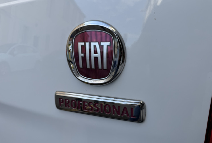 FIAT Scudo lounge connect  L2H1 2.0 MJTD 145 cv / 6 places / car play / PRIX HT  / LOA POSSIBLE 
