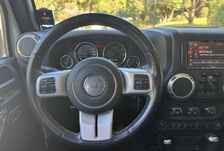 Jeep WRANGLER UNLIMITED  JK  2.8 CRD 4WD 200 CH / CAMPING BOX / BÂCHE ETE