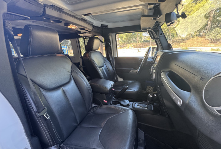 Jeep WRANGLER UNLIMITED JEEP WRANGLER JK UNLIMITED 2.8 CRD 4WD 200 CH / CAMPING BOX / BÂCHE ETE
