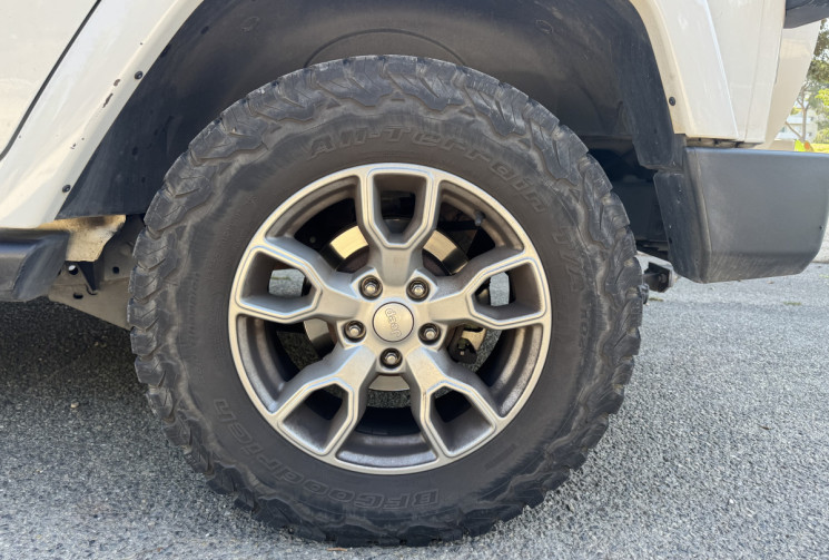 Jeep WRANGLER UNLIMITED JEEP WRANGLER JK UNLIMITED 2.8 CRD 4WD 200 CH / CAMPING BOX / BÂCHE ETE