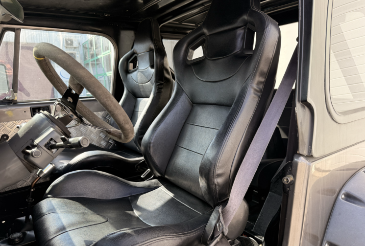 Jeep Wrangler YJ 2.5 i Break baché 4WD 121 CV 