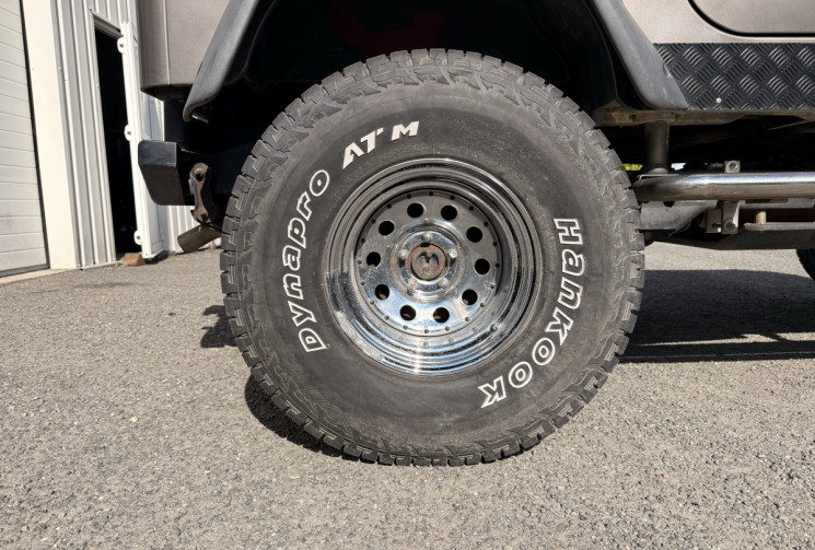 Jeep Wrangler YJ 2.5 i Break baché 4WD 121 CV 