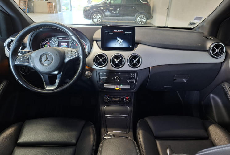 Mercedes Classe B B 200 D W247 SENSATION / TOIT OUVRANT / PACK CUIR
