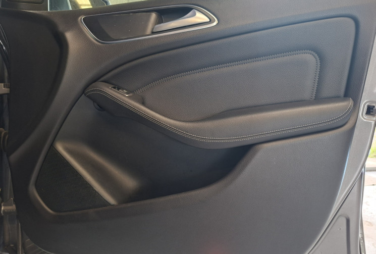 Mercedes Classe B B 200 D W247 SENSATION / TOIT OUVRANT / PACK CUIR