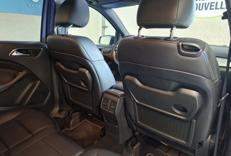 Mercedes Classe B B 200 D W247 SENSATION / TOIT OUVRANT / PACK CUIR