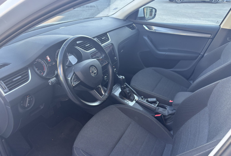 Skoda Octavia Combi 2.0 tdi 150 cv boite auto