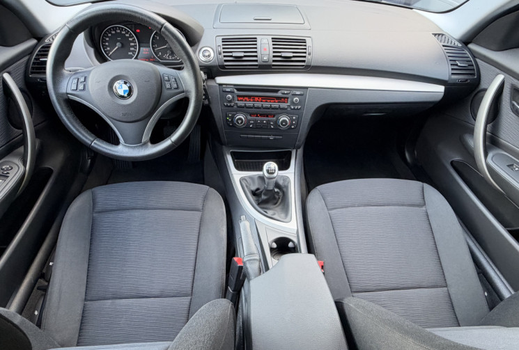 BMW Série 1 118i / E81 / 69600km / 143ch / Toit ouvrant /