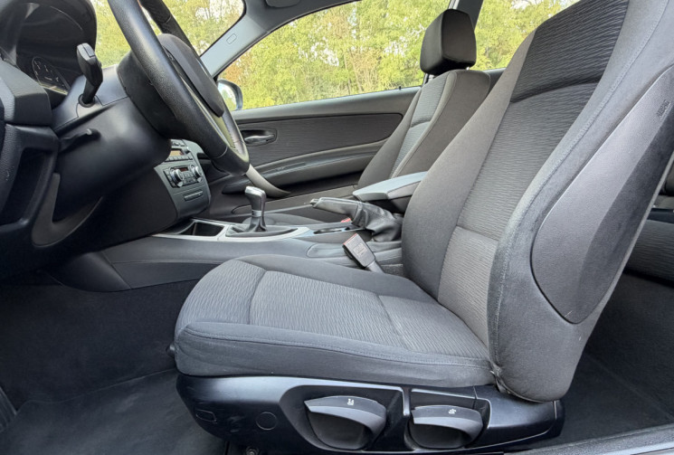 BMW Série 1 118i / E81 / 69600km / 143ch / Toit ouvrant /