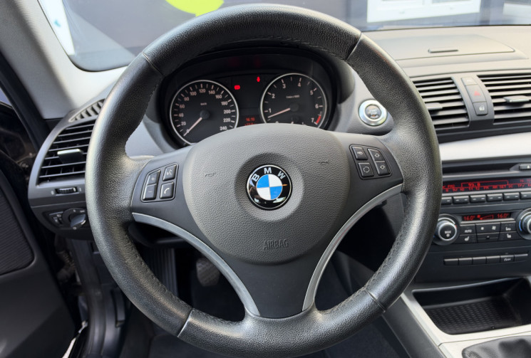 BMW Série 1 118i / E81 / 69600km / 143ch / Toit ouvrant /