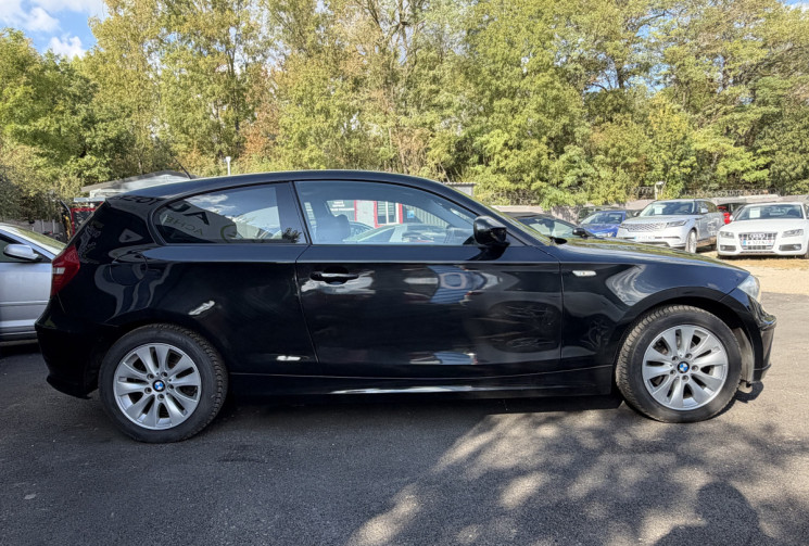 BMW Série 1 118i / E81 / 69600km / 143ch / Toit ouvrant /