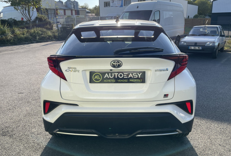 Toyota C-HR 184h GR-SPORT 2WD E-CVT MY22