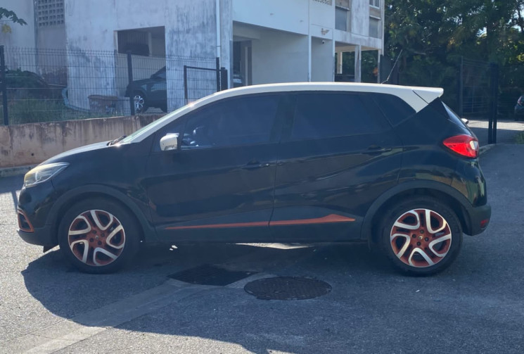 Renault Captur 1.2 TCe 16V EDC6 120 // Défaut calculateur BVA // Vente à Professionnel uniquement ! 