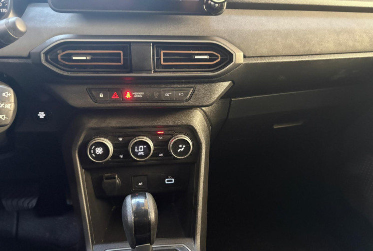 Dacia Sandero STEPWAY EXTREME TCE 90 ATTELAGE ENTRETIEN COMPLET DACIA