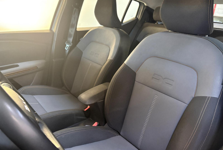 Dacia Sandero STEPWAY EXTREME TCE 90 ATTELAGE ENTRETIEN COMPLET DACIA