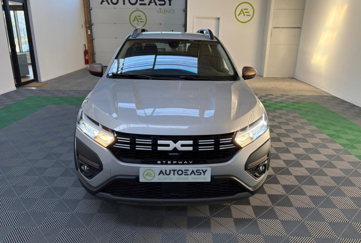 Dacia Sandero STEPWAY EXTREME TCE 90 ATTELAGE ENTRETIEN COMPLET DACIA
