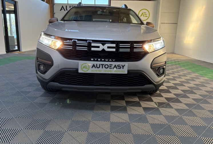 Dacia Sandero STEPWAY EXTREME TCE 90 ATTELAGE ENTRETIEN COMPLET DACIA