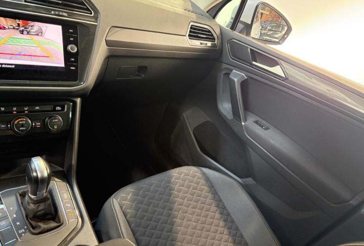 Volkswagen Tiguan CONNECT 2.0 TDI 150 ATTELAGE AMMOVIBLE FULL ENTRETIEN VW