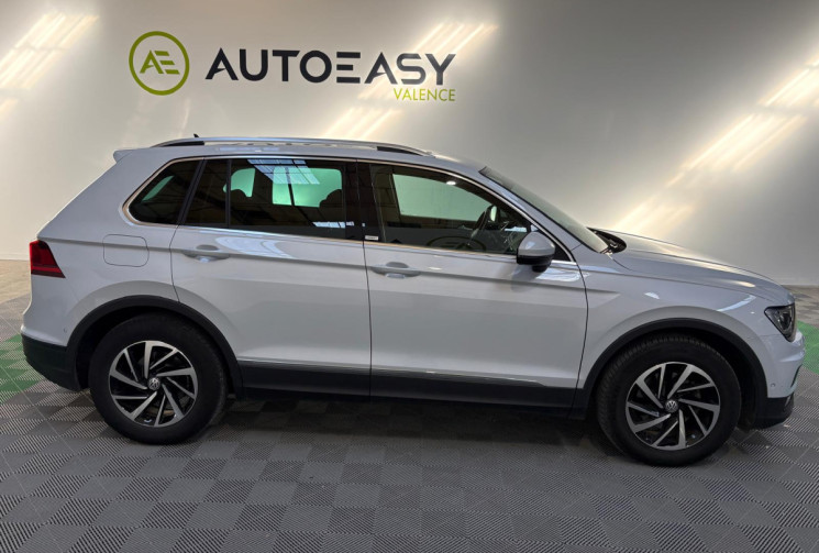 Volkswagen Tiguan CONNECT 2.0 TDI 150 ATTELAGE AMMOVIBLE FULL ENTRETIEN VW