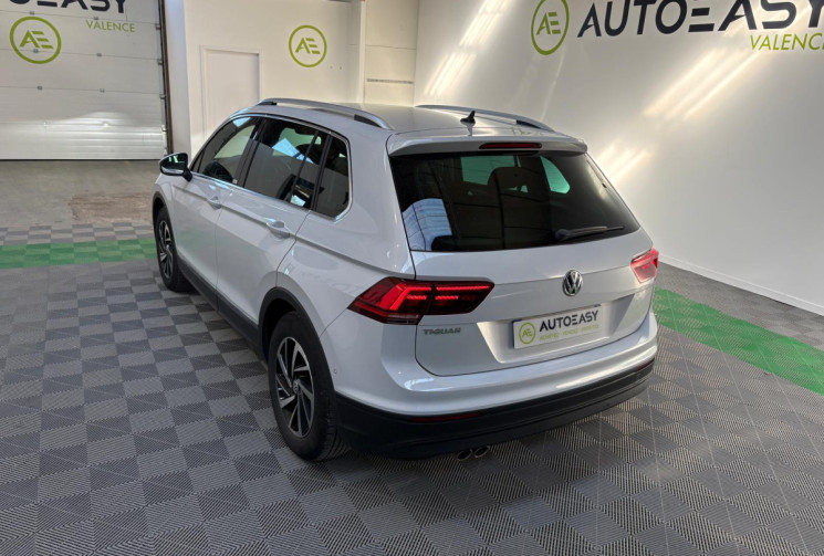Volkswagen Tiguan CONNECT 2.0 TDI 150 ATTELAGE AMMOVIBLE FULL ENTRETIEN VW