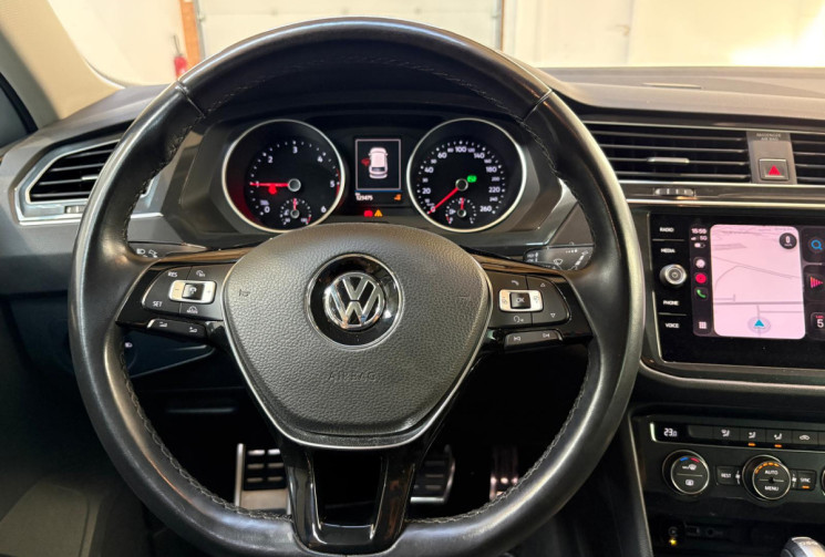 Volkswagen Tiguan CONNECT 2.0 TDI 150 ATTELAGE AMMOVIBLE FULL ENTRETIEN VW