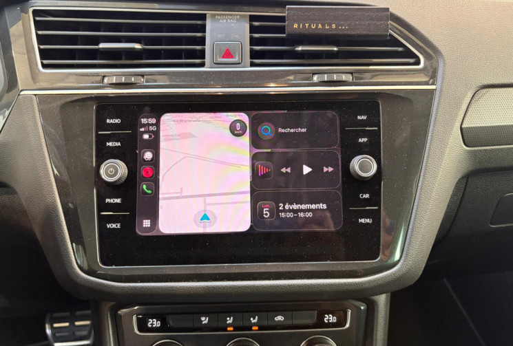 Volkswagen Tiguan CONNECT 2.0 TDI 150 ATTELAGE AMMOVIBLE FULL ENTRETIEN VW