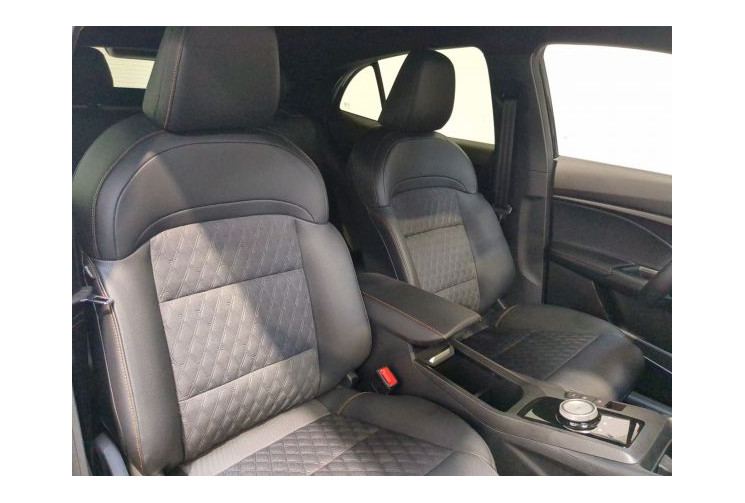 Mg MG3 Luxury 1.5 L Hybrid+ 195 ch Pebble Black