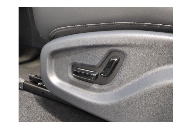 Geely STARRAY Max EM-i 99+217ch Alpine White