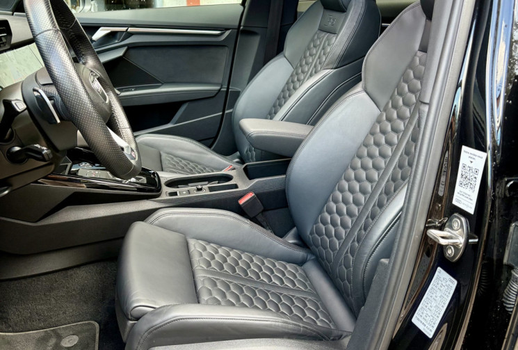 Audi RS3 SPORTBACK 2.5 TFSI 400ch 8Y Française / 1e main / Suivi complet/très équipée/Full Black 