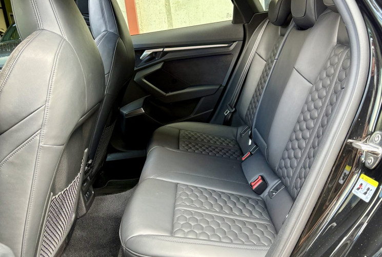 Audi RS3 SPORTBACK 2.5 TFSI 400ch 8Y Française / 1e main / Suivi complet/très équipée/Full Black 