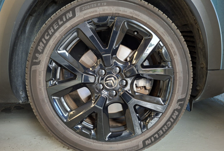 Citroën C5 Aircross 1.6 225 SHINE PACK PHEV S&S EAT8 / TOIT OUVRANT / ENTRETIENS A JOUR