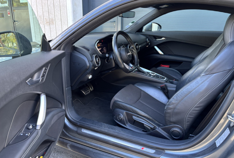 Audi TT S line 230 ch 