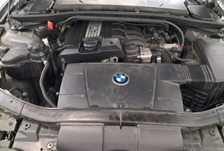 BMW SERIE 3 TOURING E91 PHASE2 318iA 143 Luxe - SUIVI ENTRETIEN - 