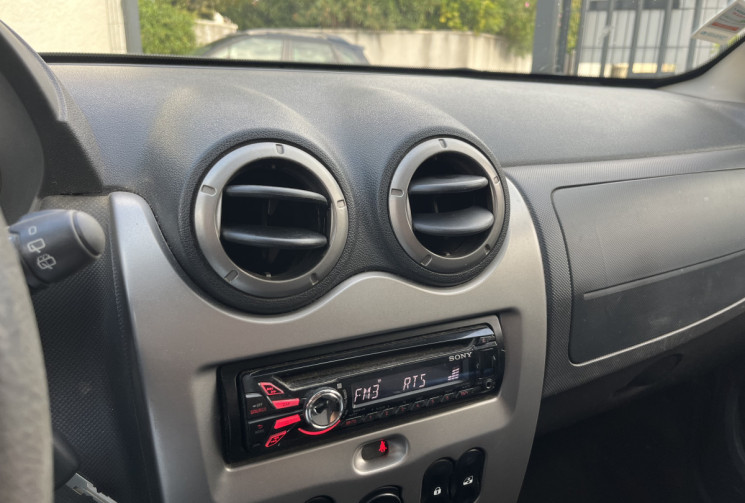 Dacia Duster 1.5 dCi 110 ch FAP Lauréate 4X2