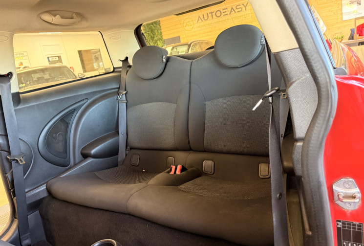 Mini Mini  2 (R56) LCI Cooper 1.6 122 