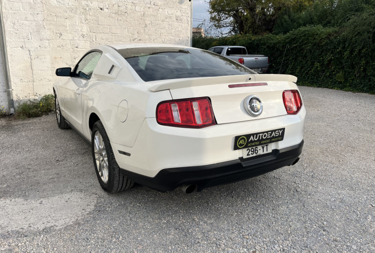Ford MUSTANG V 3.7 V6 BVA 310 cv / HOMOLOGUEE FRANCE / TRES FAIBLE KILOMETRAGE