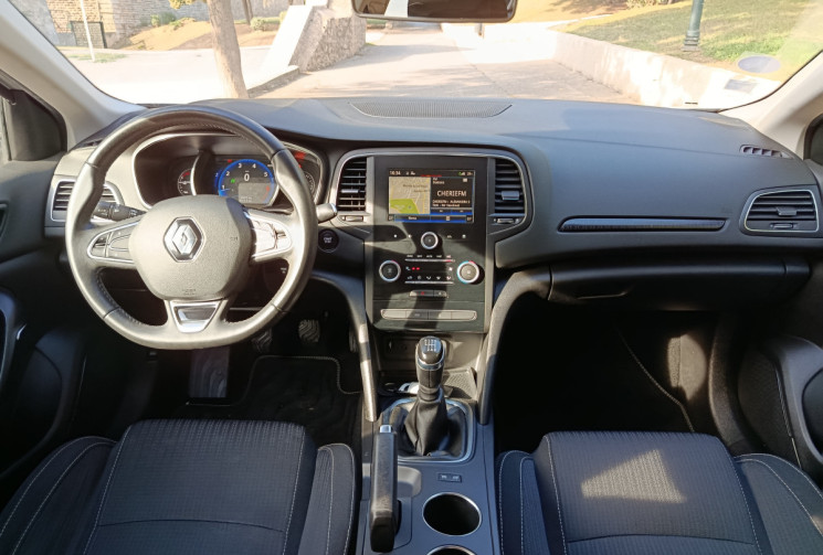 Renault Megane Estate IV 1.2 TCe 100 ch ZEN - Radars - Camera - Suivi Complet Renault et à jour.