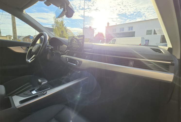 Audi A4 35 TFSI 150 ch Avus S tronic 7 Suivi audi Cuir Toit Ouvrant 