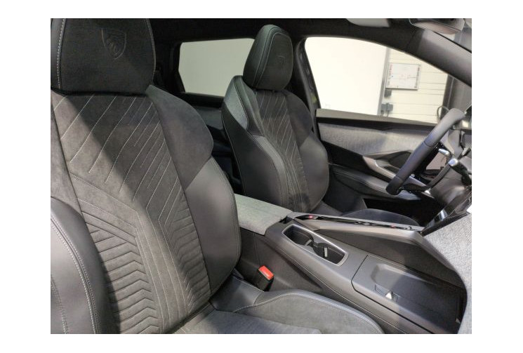 Peugeot 5008 III GT Exclusive Hybrid 145 ch e-DCS6 Gris Titan/Toit Noir