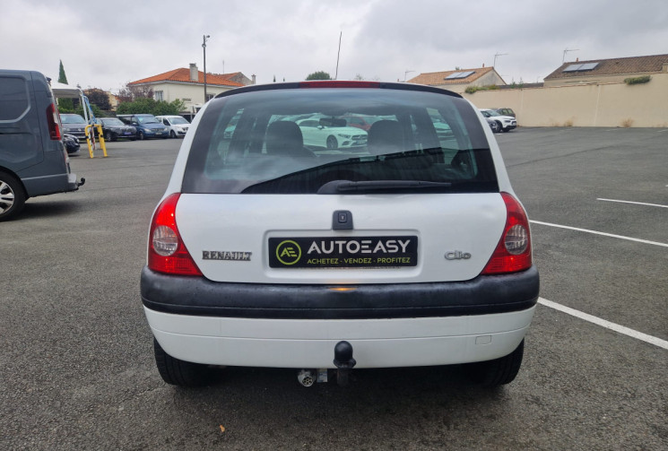 Renault Clio  II 5 Portes 1.2 i 60 / BON ETAT / ENTRETIEN COMPLET