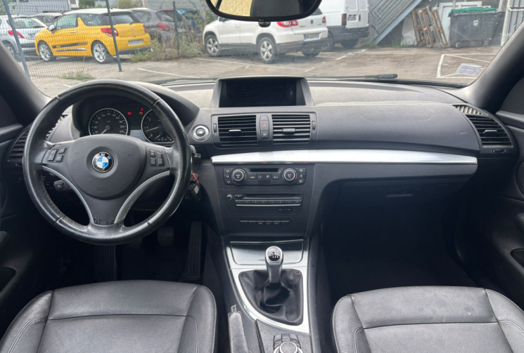 BMW Série 1 118i CABRIOLET 143 CV / EXCELLENET ETAT / INTERIEUR CUIR / GPS / BLUETOOH / SUIVI 